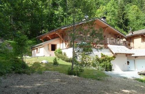 Les Houches Apartment | Betulle - 2bedroom - Patio facing Mont-Blanc range