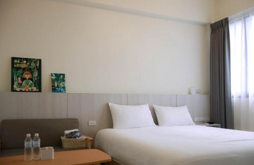 Ji'an Bed & Breakfast | Between mountains B&B