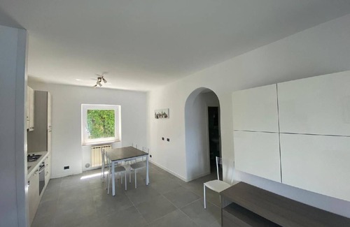 Castelletto Apartment | Biancarosa apartment, with a wonderful lake view