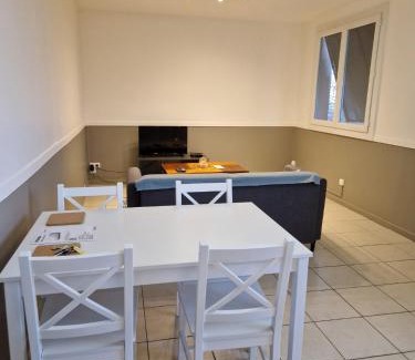 Diemoz Apartment | Bien proche de Aeroport St Exupéry Village de Marques et Lyon