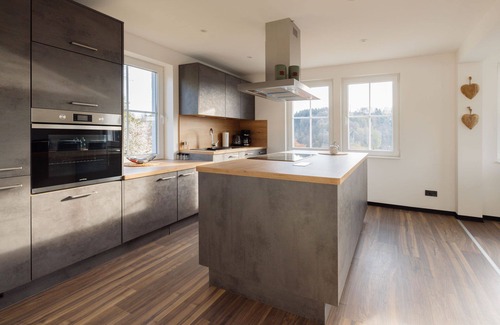 Monschau Apartment | Bienenhaus 1 - Ferienwohnung mit Sauna und Fantastischem Blick auf die Altstadt