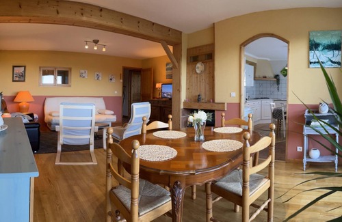 Besse-en-Chandesse Apartment | Bienvenue à la Datcha, un Appartement de Grand Confort à Besse/super Besse