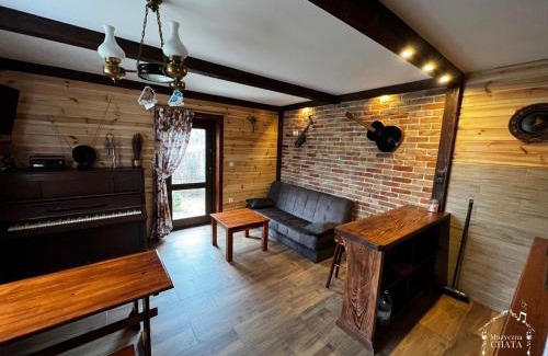 Olszanica Apartment | Bieszczady Noclegi "Muzyczna Chata"