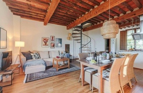 Lucca Apartment | Bifora apartment with view, pool, a/c & wifi Lucca