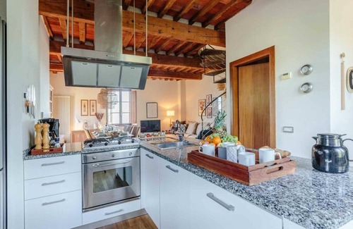 Lucca Apartment | Bifora apartment with view, pool, a/c & wifi Lucca