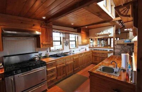 Terlingua Cabin | Big Bend Lodging at Ten Bits Ranch | Room #5 (Delmonico’s Steakhouse)