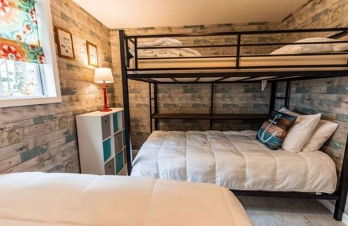 Holton Cottage | Big Blue Lake Cottages, LLC - Cottage #2