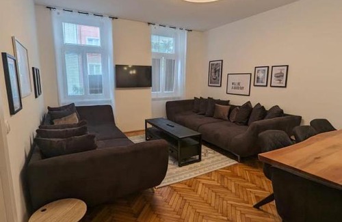 Landstrasse Apartment | Big CityApartment 19