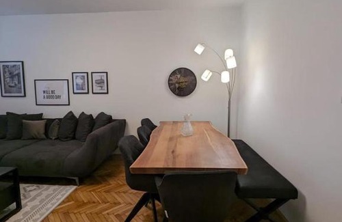 Landstrasse Apartment | Big CityApartment 19