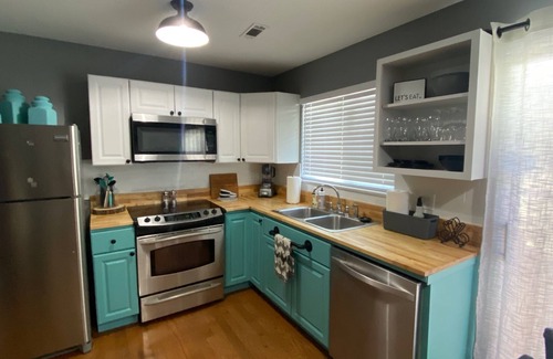 Middle Valley House | BIG OAK LODGE- 3.5 miles to lake & Chester Frost Park, boats & trailers welcome