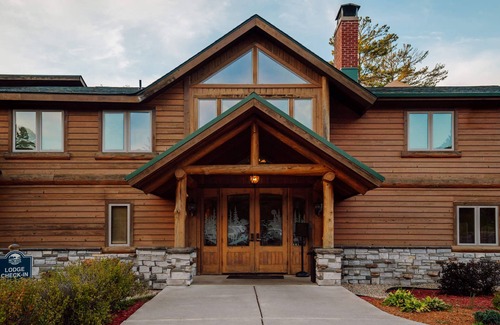 McGregor House | Big Sandy Lodge and Resort Lakefront Lodge - spacious-luxurious