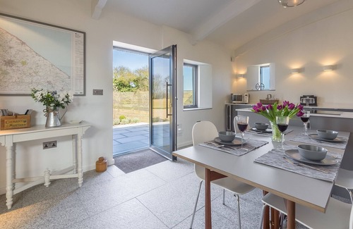 North Walsham House | Big Sky Barn is a contemporary conversion of a 200 year old brick and flint barn