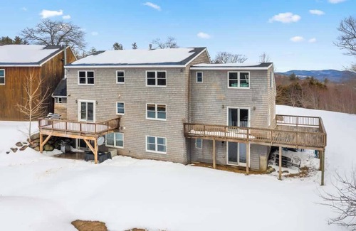Newbury Apartment | "Big Sky" Retreat Atop Sunapee - Overflow/"Flex"