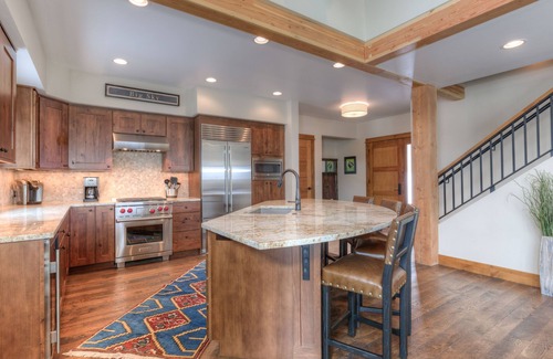 Powder Ridge Ski Chalet | Big Sky Vacation Rentals: Homestead 5 Claim Jumper