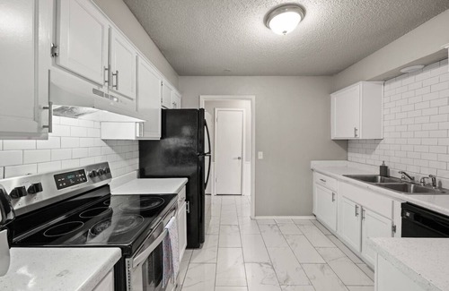 Oklahoma City House | Big Value Retreat Spacious 3BR + Backyard