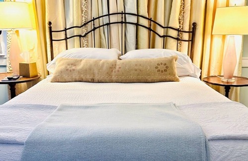 Charleston Historic District Bed & Breakfast | BIJOU, Boutique Inn