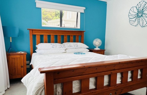 Bowentown House | Bikini Bottom on the boulevard, Waihi Beach