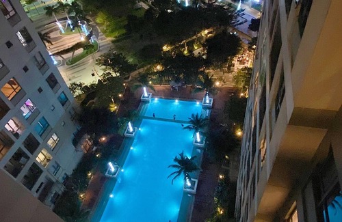Thu Thiem Apartment | Bikini view