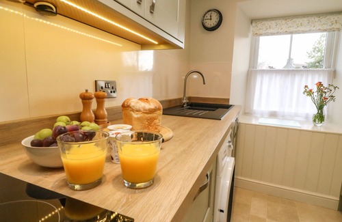Bainbridge Cottage | BILL'S PLACE, luxury holiday cottage, with open fire in Bainbridge