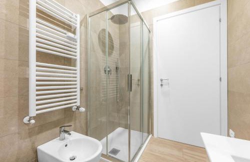 Zona Lancetti Apartment | Bilocale vicino tram 2, smart TV e internet veloce