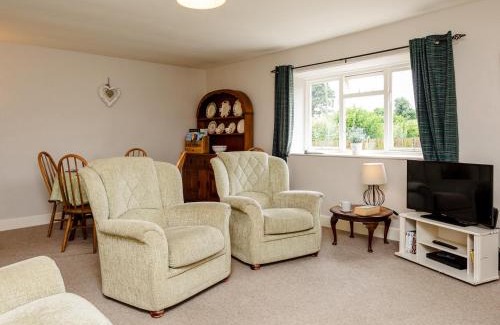 Lesbury House | Bilton Farm Cottage No1