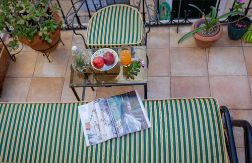 Old Town Apartment | Bio-climatic Cave Studio with private terrace