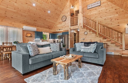 West Oneonta Cabin | Birch Cabin Lakefront & Secluded Kayaks Fishing!