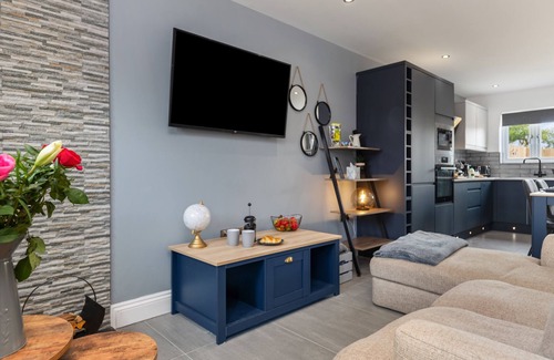 St. Florence Cottage | Birch Cottage with private Jacuzzi