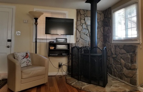 Julian Bed & Breakfast | Bird House, relax in the mountains!