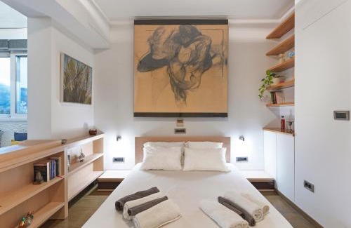 Pangrati Apartment | Bird's Eye AthenView Penthouse, Stunning Athens Skyline & Acropolis Views -ONE BEDROOM FLAT