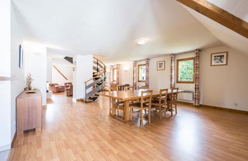 Giez Apartment | Birdie F N21 - 5P10