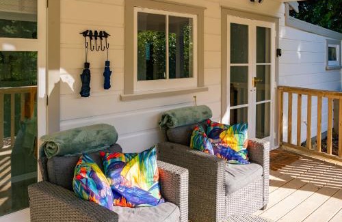 Paraparaumu House | Birdsong Cottage