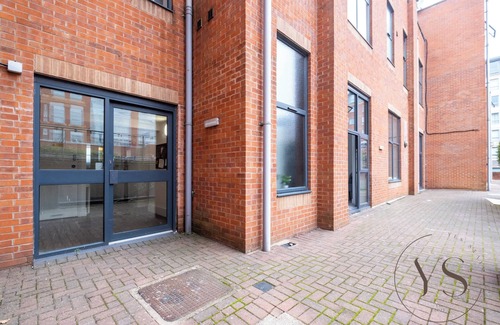 Birmingham City Centre Apartment | Birmingham 5BR Cosy Apartment - Wi-Fi + Games/Play Station