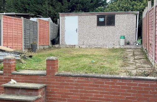 Erdington House | Birmingham Blissful Retreat