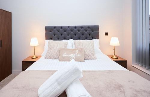 Birmingham City Centre Apartment | Birmingham Gem 2-Bed with Netflix, Fun & Parking