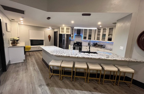 Fort Myers House | Birthday? Wedding? Anniversary? Reunion? Heated Pool, sleeps 13
