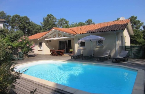 Biscarrosse House | Biscarrosse golf villa with heated pool between ocean and lake