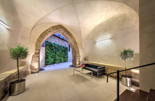 Mala Strana Hotel | Bishop's House