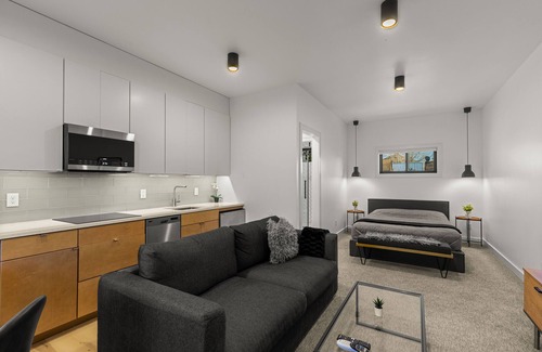 Gardiner Apartment | Bison Meadow Lodge #5