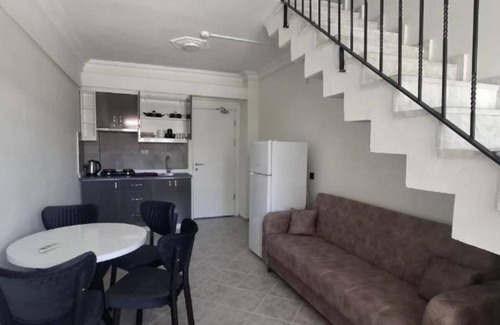 Fethiye City Center Apartment | Bizim Kelebek Otel - Suite with Balcony