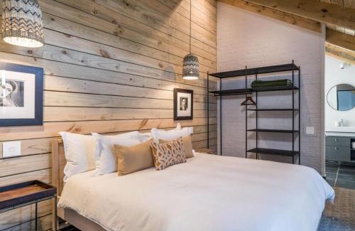 Gansbaai Villa | Black Barn At Romansbaai