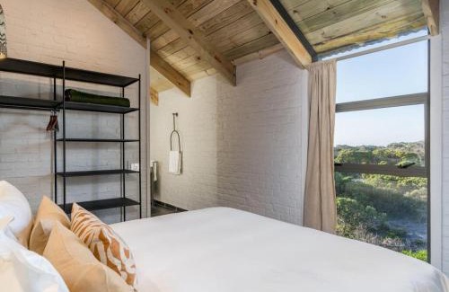 Gansbaai Villa | Black Barn At Romansbaai
