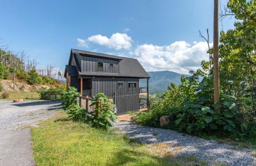 Gatlinburg - Pigeon Forge House | Black Bear-y Ridge by Avada Properties