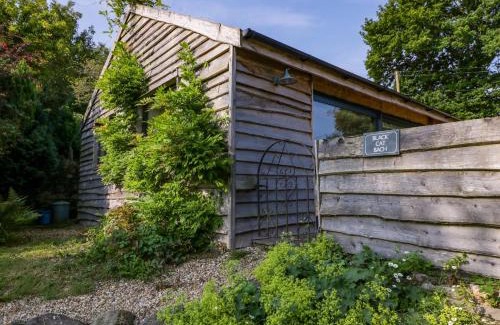 Abergavenny House | Black Cat Bach