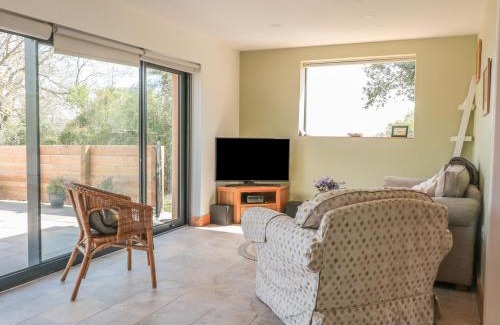 Abergavenny House | Black Cat Bach
