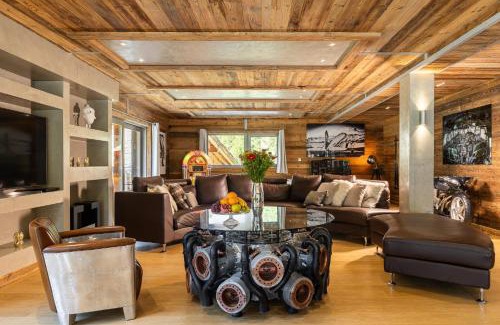 Les Brevieres Ski Chalet | Black Diamond - Chalet Tango