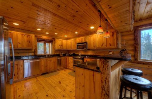 Lead House | Black Diamond Lodge