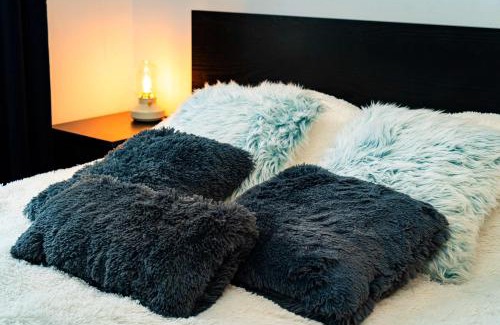 Nove Mesto Apartment | Black Diamond Suite