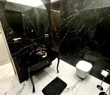 Radom Apartment | Black House A
