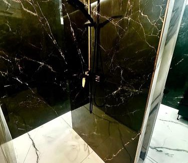 Radom Apartment | Black House A
